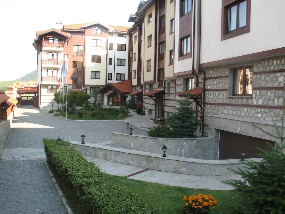 Aparthotel Winslow Highland Bansko Bagian luar foto
